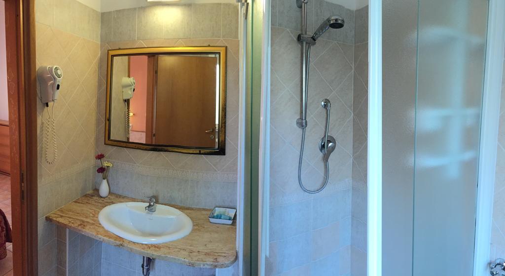 Hotel Magda Novafeltria Quarto foto
